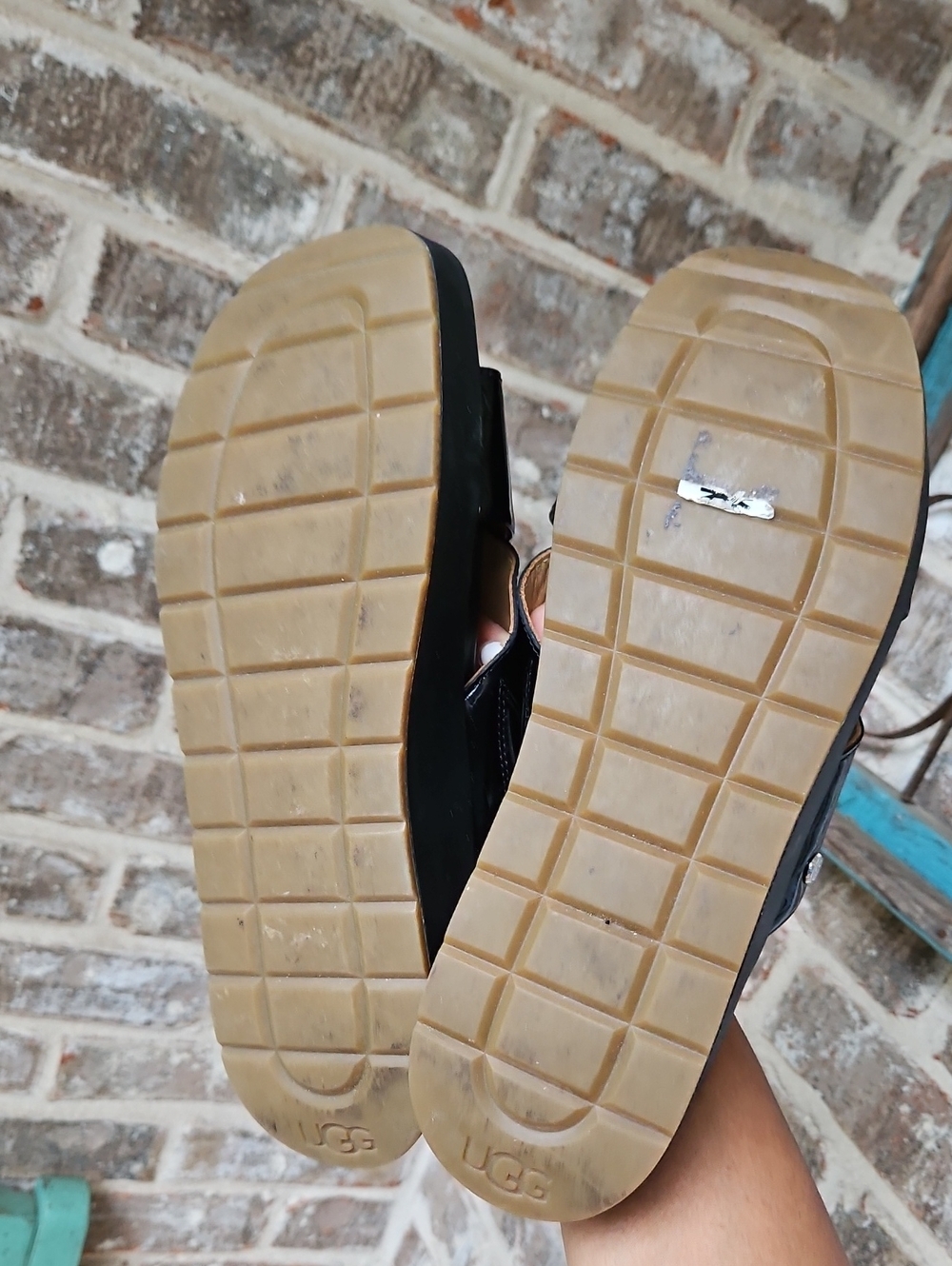 Ugg Platform CrissCross Strap Black Patent Leather Sandals - Picture 5 of 5